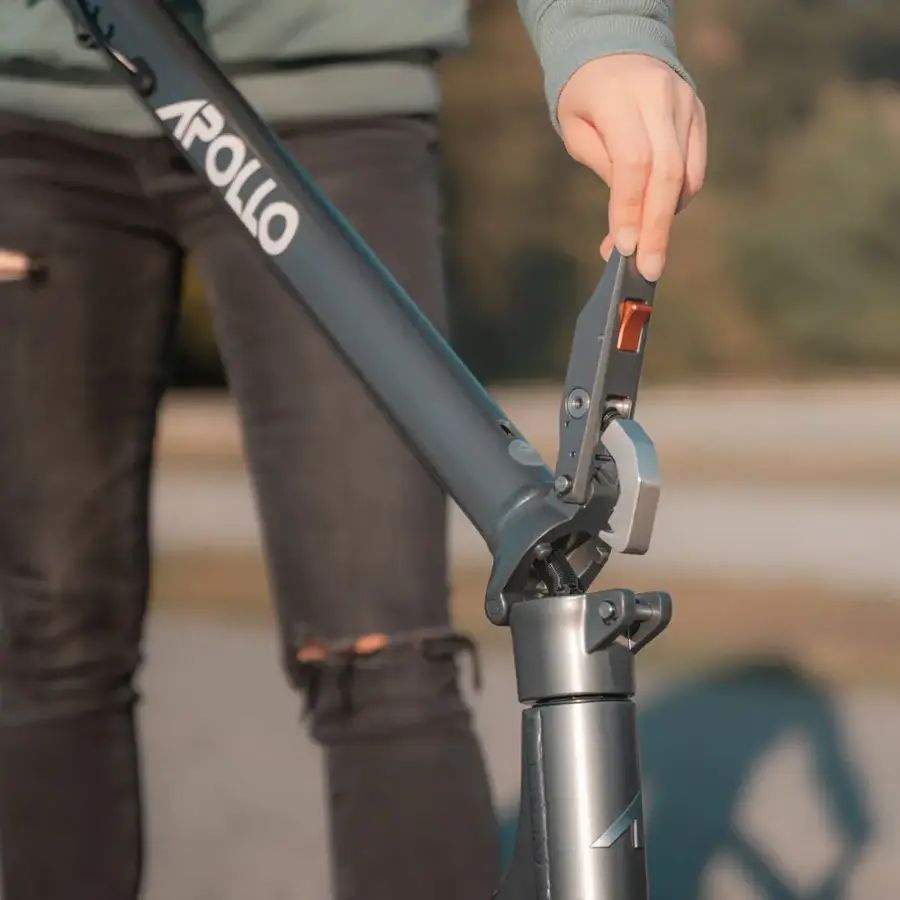 Apollo - Air 2024 Premium Electric Scooter w/43 mi Max Range & 21 mph Max Speed - Space Gray - Excellent Condition