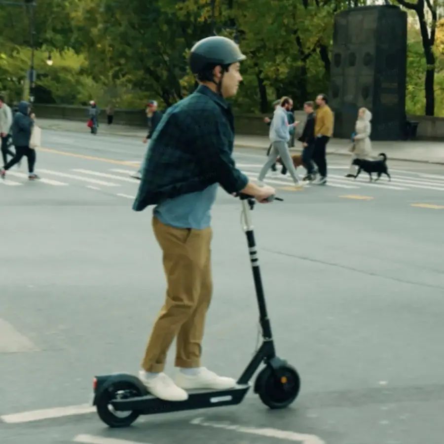 OKAI - NEON Pro Foldable Electric Scooter w/ 50 Miles Max Operating Range & 20 mph Max Speed - Black - ES30-BLACK - Good Condiiton