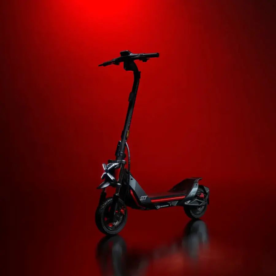 Segway - ZT3 Pro Kick Scooter w/43.5 Max Operating Range & 24.9mph Max Speed - Black - 051801U