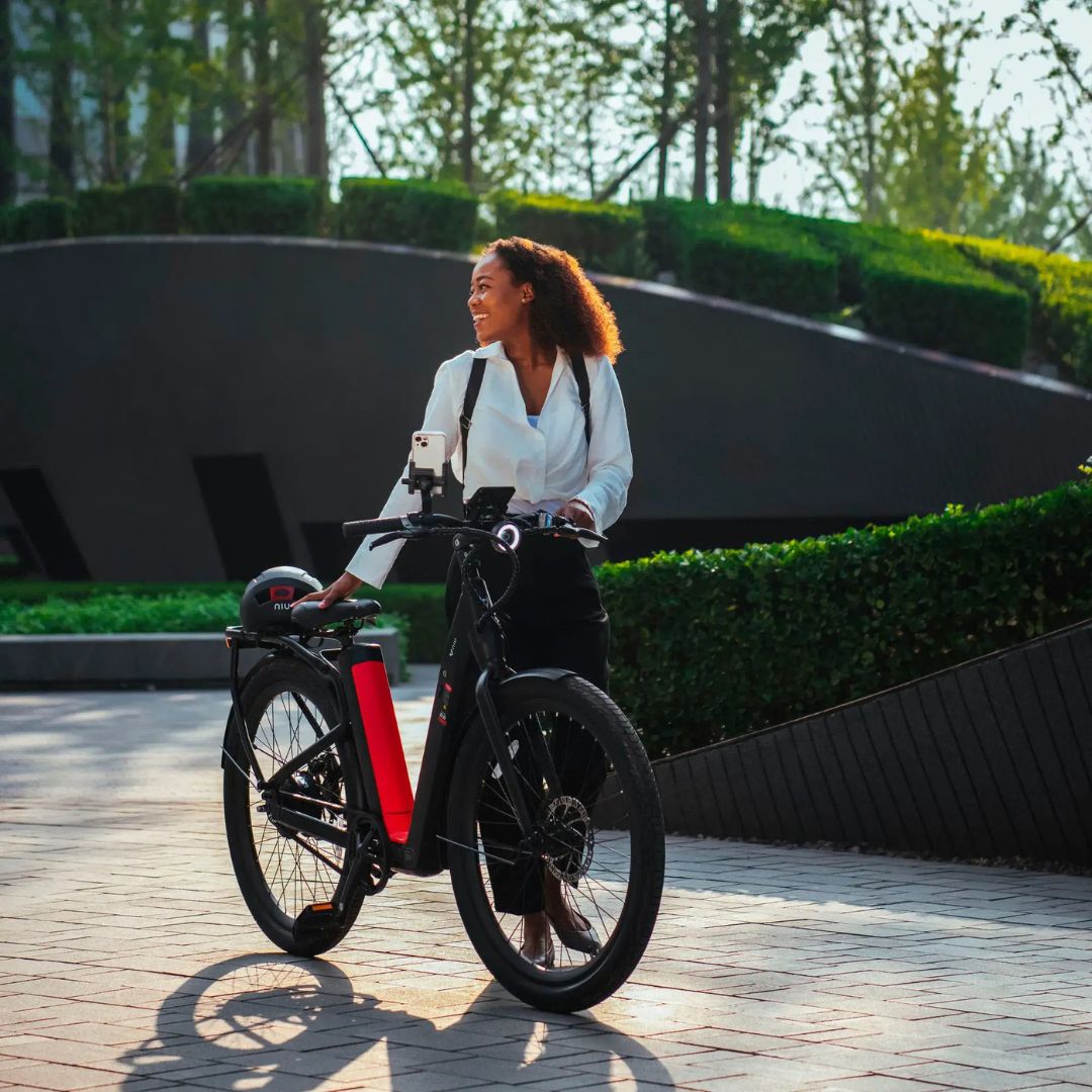 NIU - BQi-C3 Pro eBike w/ up to 90 miles Max Operating Range and 28 MPH Max Speed - Black - EBSL37B119