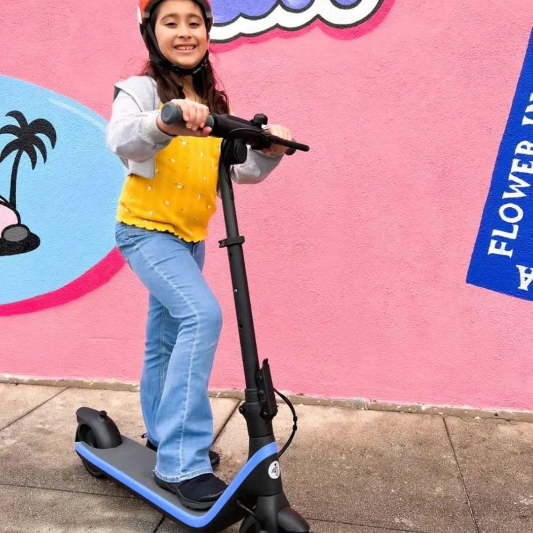 Segway - Ninebot C2 Pro Kid Electric Scooter w/ up to 7.5mi Range & 12.4mph Max Speed - Black - AA.10.04.02.0011 - Excellent Condition
