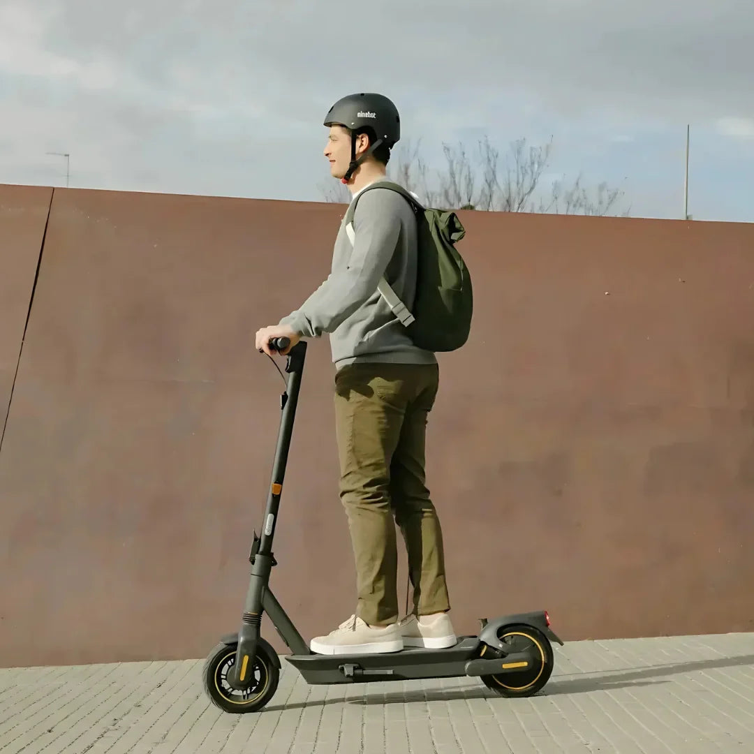 Segway - Max G2 Electric Kick Scooter Foldable w/ 43 Mile Range and 22 MPH Max Speed - Black - AA.05.15.01.0002 2