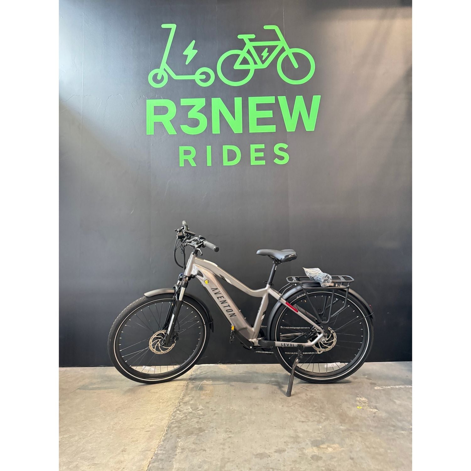 Aventon - Level.2 Commuter Step-Over eBike w/ up to 60 miles Max Operating Range and 28 MPH Max Speed -  Clay Grey - LCT001